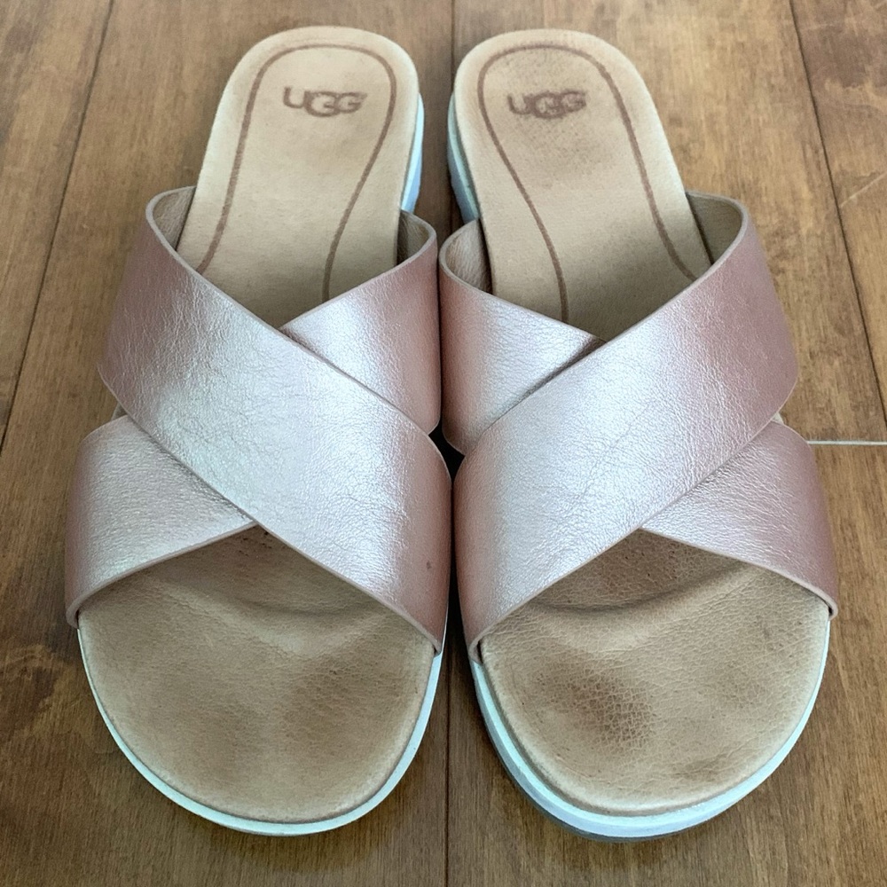 UGG | Kari Rose gold sandals